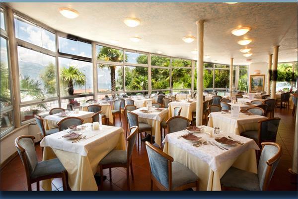 Hotel Residence Rely Бренцоне-суль-Гарда Екстер'єр фото