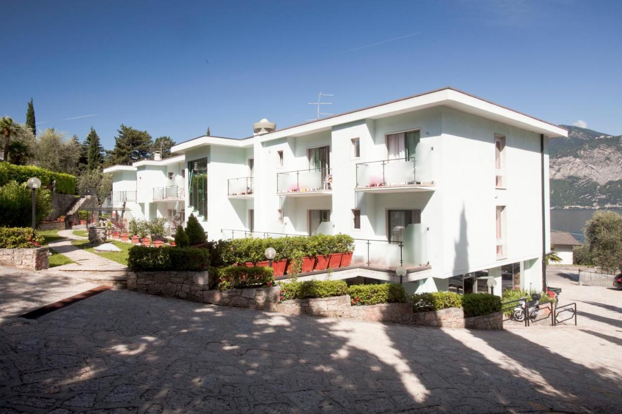 Hotel Residence Rely Бренцоне-суль-Гарда Екстер'єр фото